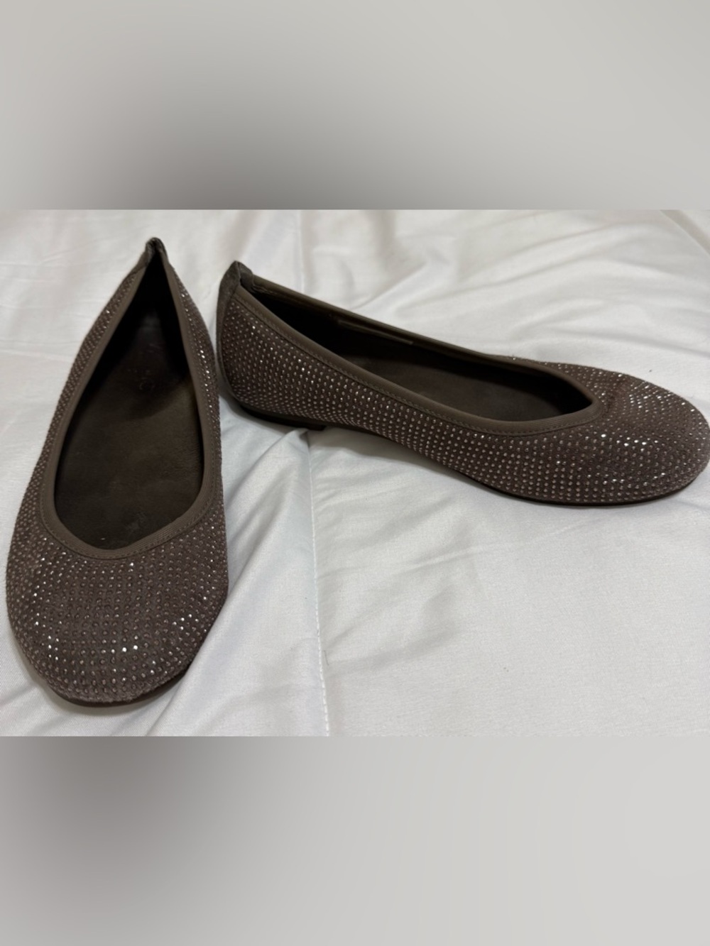 Vionic Grayish Brown Rhinestone Ballet Flats